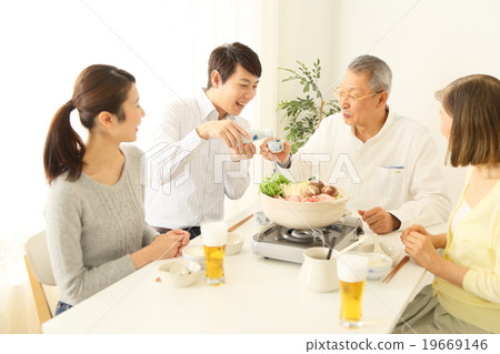 Family hot pot image warm color 19669146