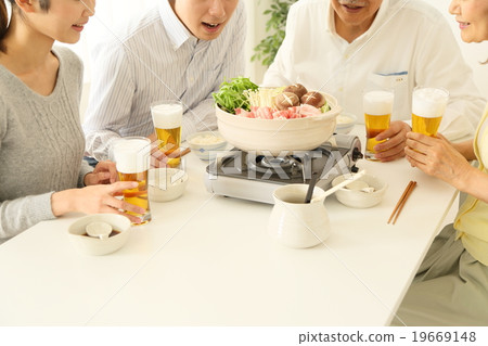 Family hot pot image warm color 19669148