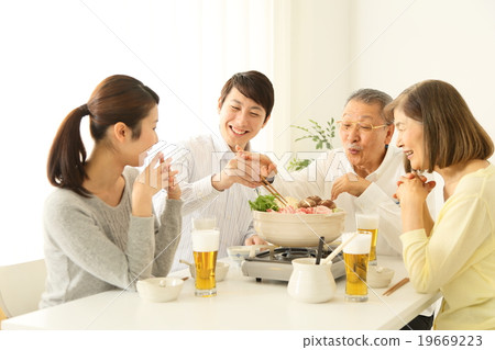 Family hot pot image warm color Family hot pot image warm color 19669223