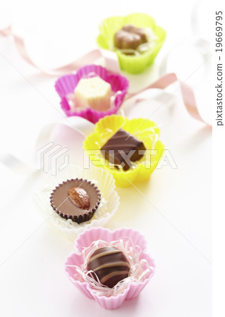 Valentine Valentine 19669795