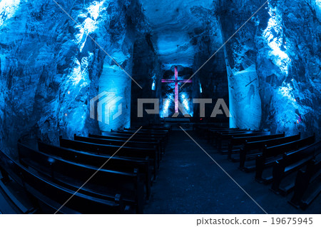 Underground salt cathedral Zipaquira main room Underground salt cathedral Zipaquira main room 19675945