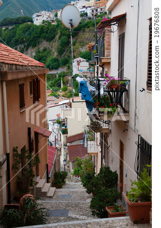 Narrow street and stairs between cute italian 19676808