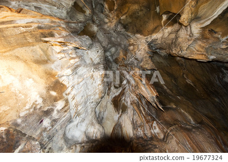 Natural art Geno run cave cave group 19677324