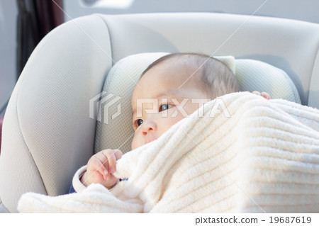 baby, infant, grinning 19687619