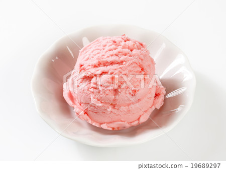 Scoop of pink ice cream 19689297