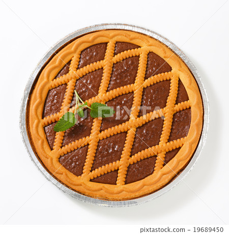 Chocolate crostata 19689450