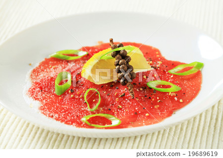 Beef Carpaccio 19689619