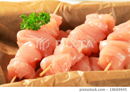 Raw chicken skewers Raw chicken skewers 19689945