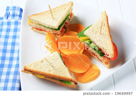 Vegetable Sandwiches and crisps Vegetable Sandwiches and crisps 19689997