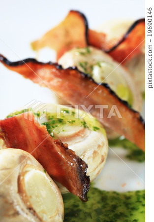 Button mushrooms and bacon on stick Button mushrooms and bacon on stick 19690146