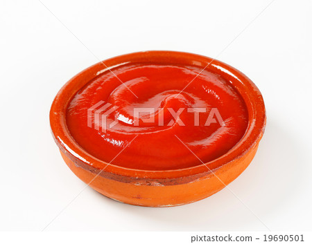 Tomato passata 19690501