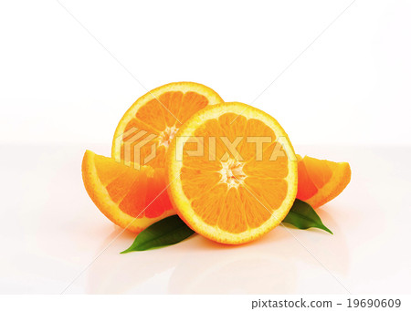 Orange halves and wedges 19690609