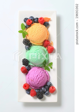 Assorted ice cream Assorted ice cream 19691002