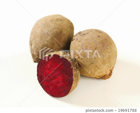 Fresh beetroots 19691788