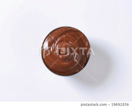 Hazelnut chocolate spread 19692856