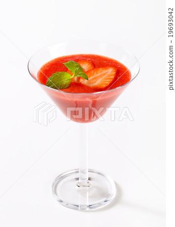 Strawberry daiquiri 19693042
