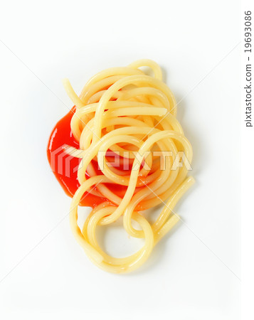 Spaghetti with tomato sauce Spaghetti with tomato sauce 19693086