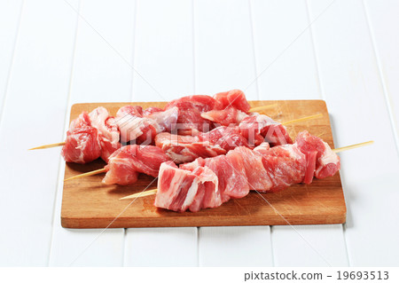 Raw pork skewers Raw pork skewers 19693513