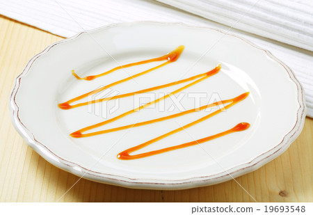 Caramel drizzle 19693548