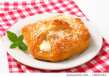 Sweet cream cheese pastry 19693563