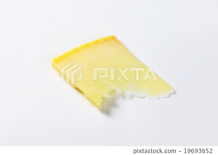 Parmesan cheese 19693652