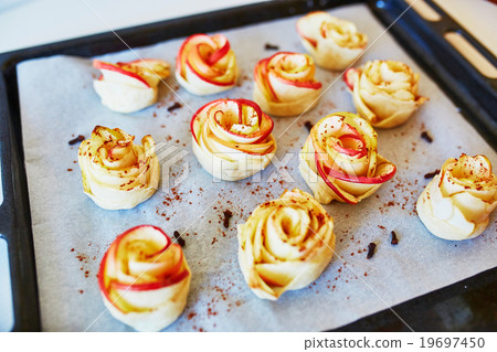 Apple pies in form of roses 19697450