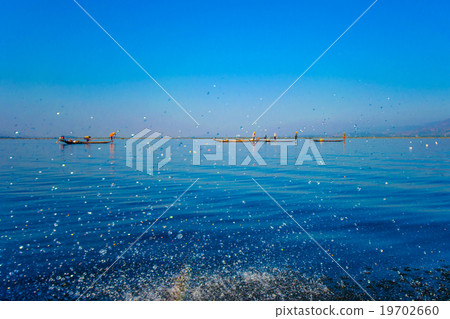 Blurred fishing background 19702660