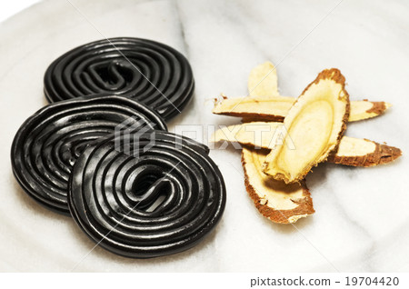 licorice raw and candy licorice raw and candy 19704420