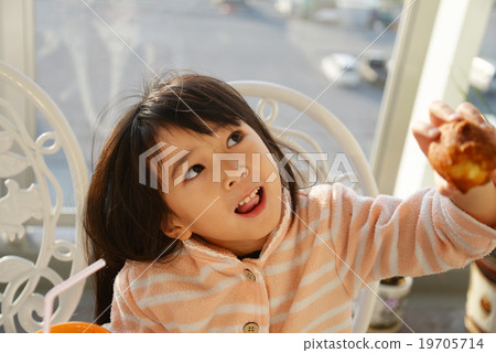 Snack time Snack time 19705714