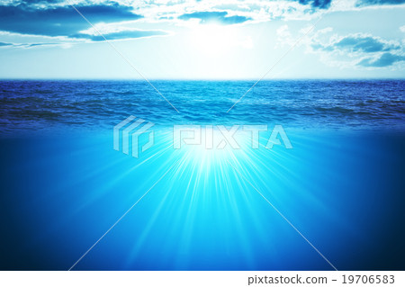 Blue ocean and sky 19706583