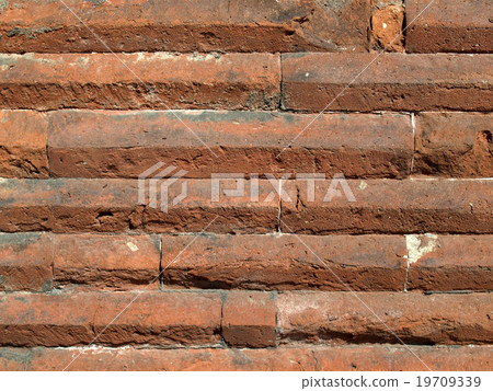 Roman wall 19709339