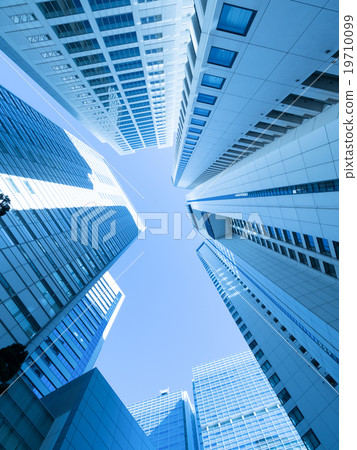 在品川站前面的高層建築街道 19710099