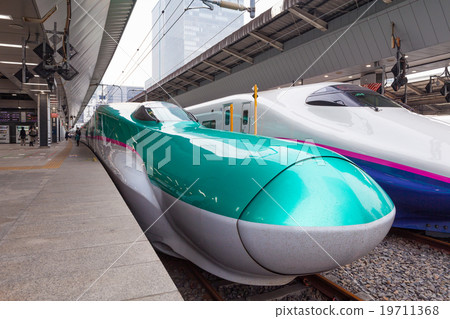 Tokyo,Japan-April 1,2015:E5 Series Shinkansen 19711368