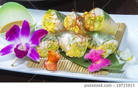 蒸雞春捲 蒸雞春捲 19715915