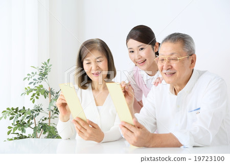 Nursing home recreation 19723100