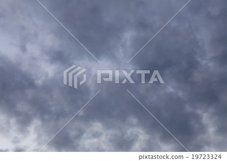 Cloudy sky 19723324