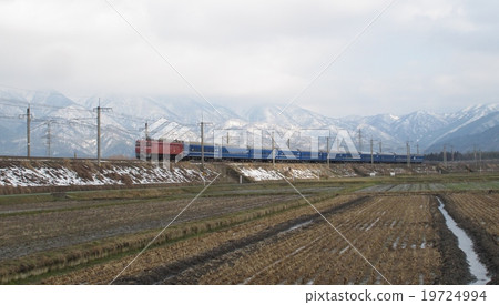 Japan Sea EF 81 + 24 Series Makino Station - Omi Nakajo 19724994