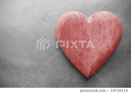Retro toned wooden heart on grunge background. 19726514