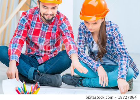 Pleasant couple drawing plan Pleasant couple drawing plan 19727864
