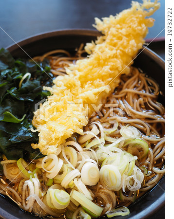 Tempura soba 19732722
