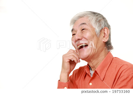 Expecting elderly people 19733160