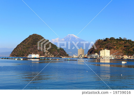 Awashima and Mt. Fuji 19739016