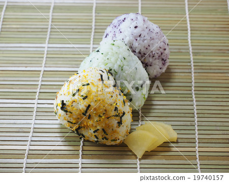 Three rice balls and Takuan 19740157