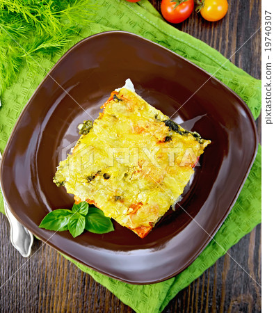 Pie potato with tomato on board top 19740307