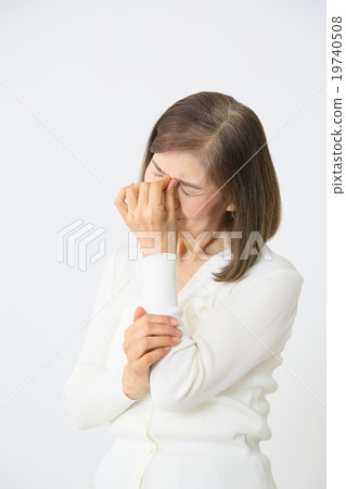 Senior women negative image Senior women negative image 19740508