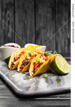 Delicious beef tacos Delicious beef tacos 19744602