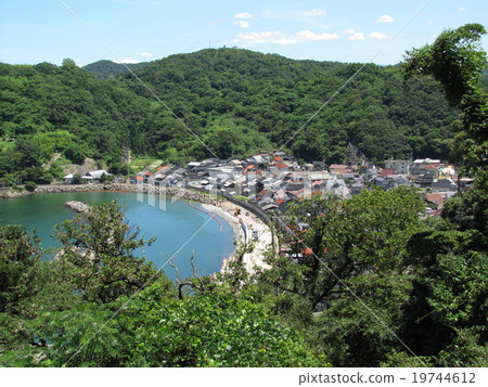 濱田城遺址(從城堡遺址看到的烏魯拉外面的港區) 濱田城遺址(從城堡遺址看到的烏魯拉外面的港區) 19744612