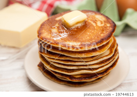 High pile of delicious pancakes 19744613