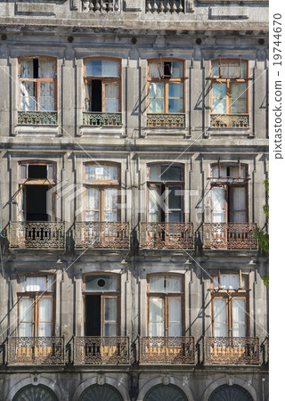 EUROPE PORTUGAL PORTO RIBEIRA PARCA DA LIBERDADE EUROPE PORTUGAL PORTO RIBEIRA PARCA DA LIBERDADE 19744670