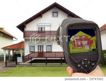 Thermal Image of the House 19747081